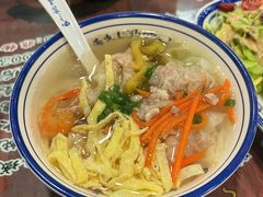 鲜肉馄饨-长人馄饨铺(解放街店)