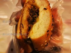腊味菜菜堡-麦当劳(金山红星美凯龙DT店)