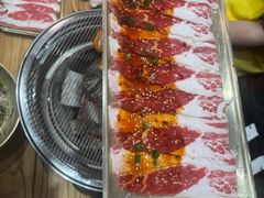 -青瓦餐厅·生鱼片·韩园烤肉(西塔店)