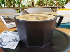 -彳亍咖啡·这里(水湾路店)
