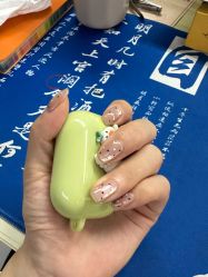 -晨·艺美甲美睫