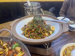 -富正毅三下锅·湘西韵味(天门山索道店)