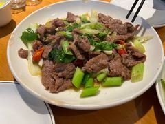 葱爆牛柳-曾牛肉