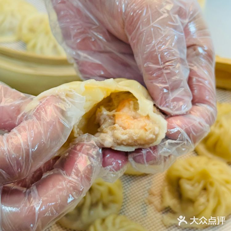 潮州新开的！还没什么人知道的爆汁灌汤包～