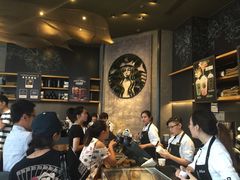 等位区-星巴克(成都太古里二店)