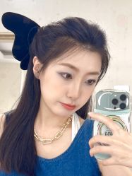 -红馆妆造(中央大街店)