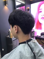 -藤野造型•烫染专业店