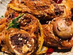 -95号酱骨·一块豆腐(展春园西路店)