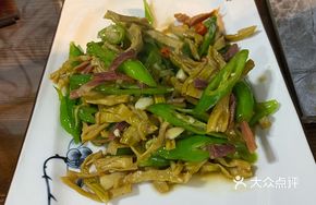 Spicy Pepper Stir-fried Dried Bamboo Shoots