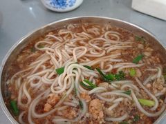 -正宗杨记普洱酸醋米线(总店)