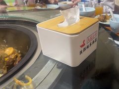 -人民公社铁锅炖·东北菜(卫国道店)