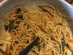 -云海肴·汽锅鸡·云南菜(天山百盛优客店)