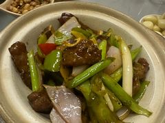 牛仔骨-盛中钰广味小馆