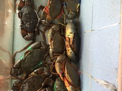 -J Daeng Seafood