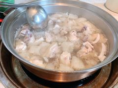 椰子鸡汤-润园四季椰子鸡火锅(海上世界店)