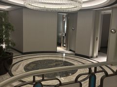 -浅深(世茂滨江精品店)