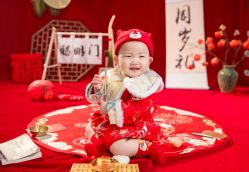 -唯一视觉婚纱摄影(石首店)