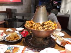 -沪小二铜炉蛙锅(苏州中心星悦汇店)