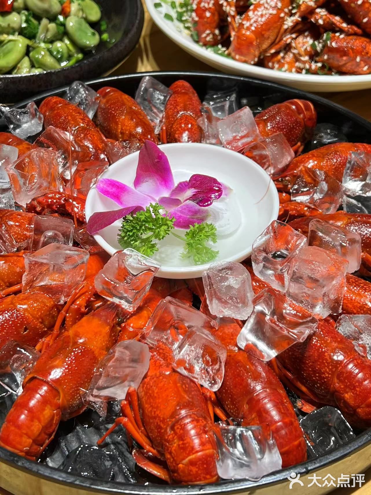 曼谷街头感十足 和店里的泰式柠檬茶/椰奶冻很搭