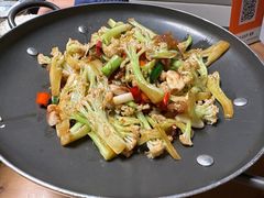 -老板很二(吉大店)
