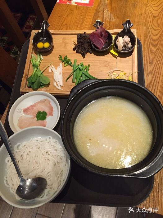 云海肴云南菜(永旺梦乐城店)云南过桥米线图片 - 第1张