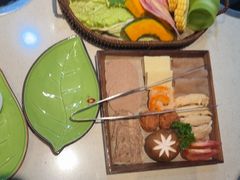 -一叶一世界·素食餐厅(锦华万达店)