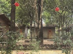 -乡巴佬鼎锅饭
