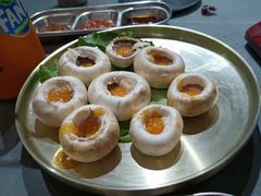 口蘑-围炉肉舍丹东海鲜烤肉·烤活鳗(步行街店)
