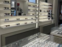 -镜客眼镜(浦江欢乐颂店)