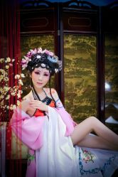 -九月鹰飞汉服摄影工作室