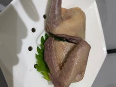 千盐水乳鸽（半只）-狮王府淮扬菜(新街口友谊店)