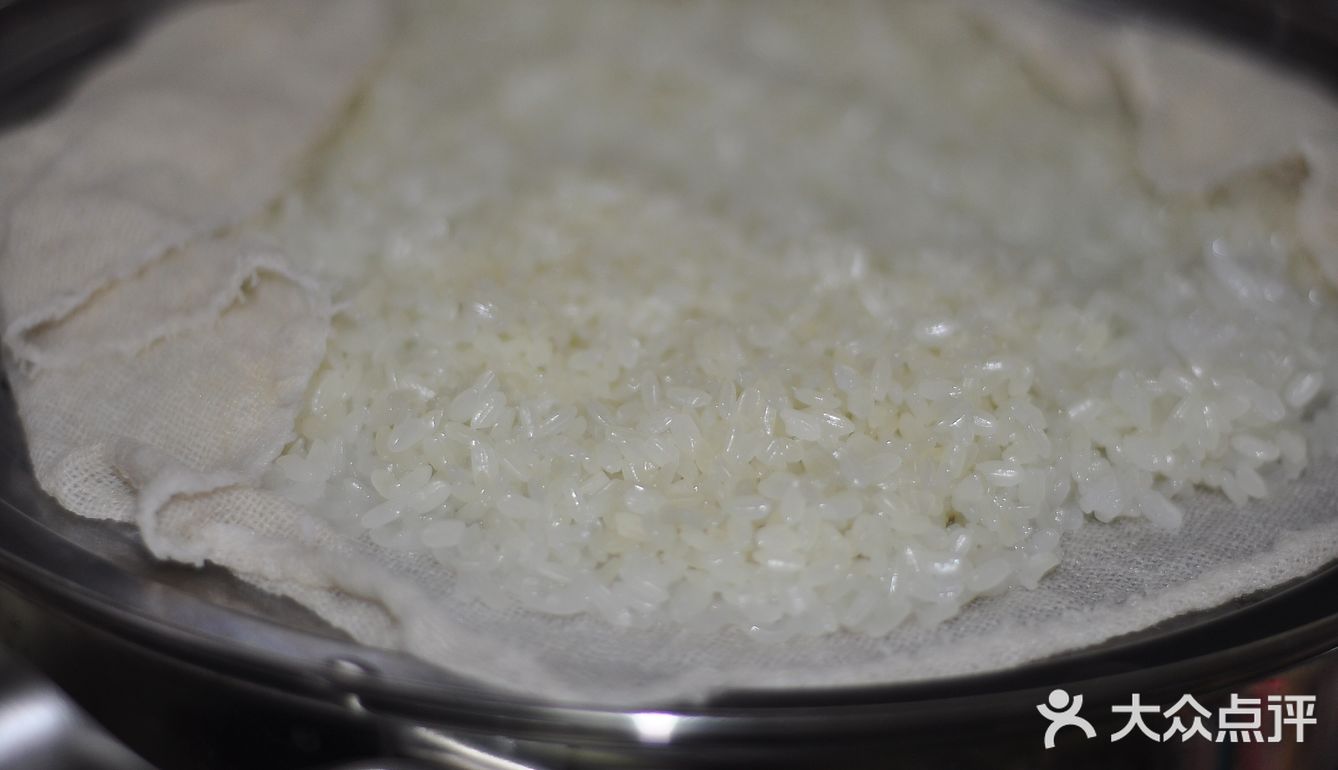 咸蛋黄糯米烧卖[调皮]这样做太好吃了