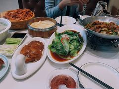 -梅利汴京烤鸭•开封豫菜地标店(东大街店)