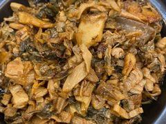菜干焖猪肉-胜记烧鹅美食