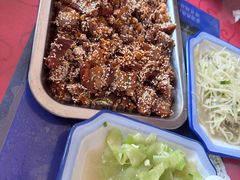 -香猪美食(洛香店)