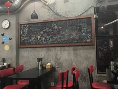 大堂-丽影重庆小面(定西路店)