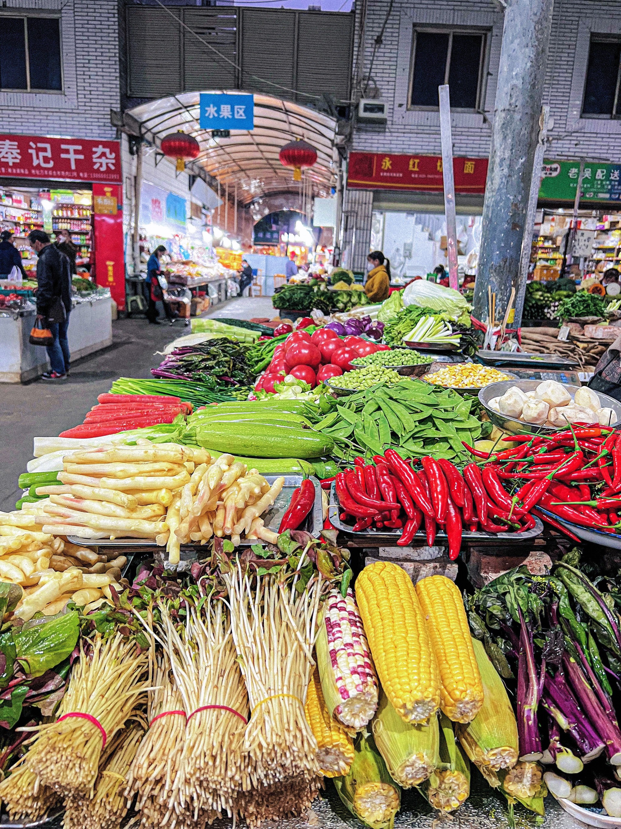 小区附近有大型菜市场就是安逸