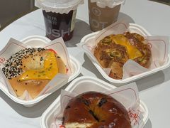 -HOT CRUSH趁热集合·现烤面包(环球港店)