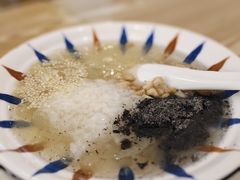 -正南齐北·老街糯米团(洪崖洞店)