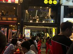 -BHC炸鸡(明洞总店)