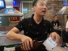 -马路牙子烧烤音乐酒馆(望京店)