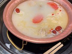 腊排骨土鸡双拼火锅-阿婆情腊排骨火锅·野生菌季(古城旗舰店)