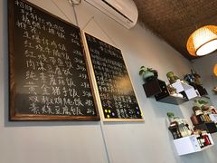 -蜗牛小馆醉乡民谣云南菜(惠新西里店)