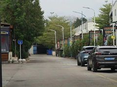 -三亚火车头万人海鲜广场