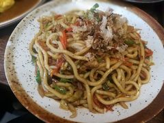 日式炒乌冬-犀牛家猪排