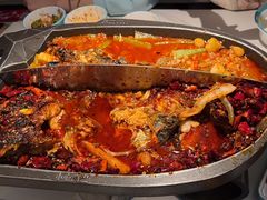 -江边城外烤全鱼(世茂广场店)