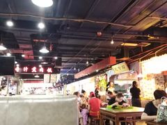 大堂-食上东新街美食街区(民乐新都会店)