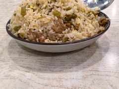 -老头爱马仕酸豇豆炒饭(丰富路店)