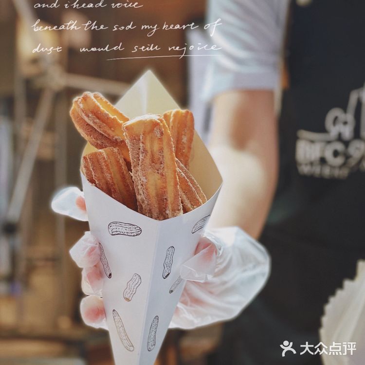 魔都绝美天际线の集市,只在外滩BFC风尚小径~