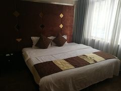 -汀洲酒店(苏州奥体中心地铁站店)